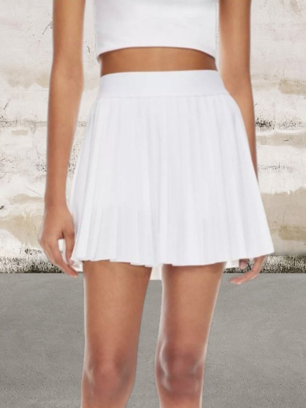 Aritzia TnaAction $68 Pleated White Tennis Skirt Size Medium
